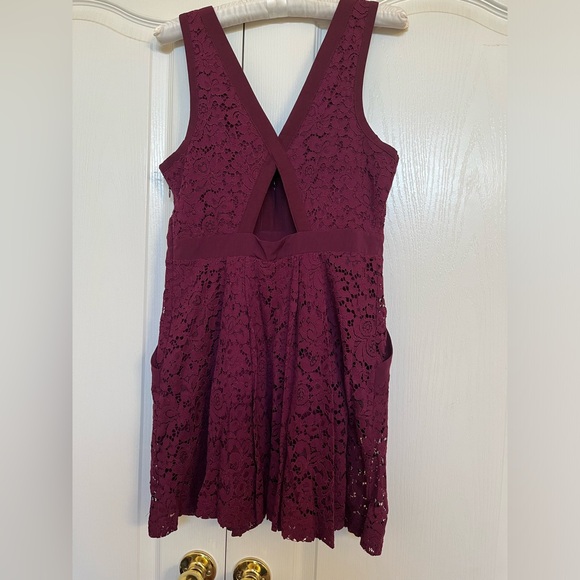 Free People Lace Overlay Dress Burgundy Color - Picture 4 of 8